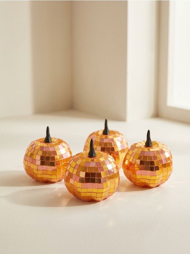 Sinsay - Decorațiuni stative în formă de dovleac cu finisaj oglindă 4 pack - portocaliu