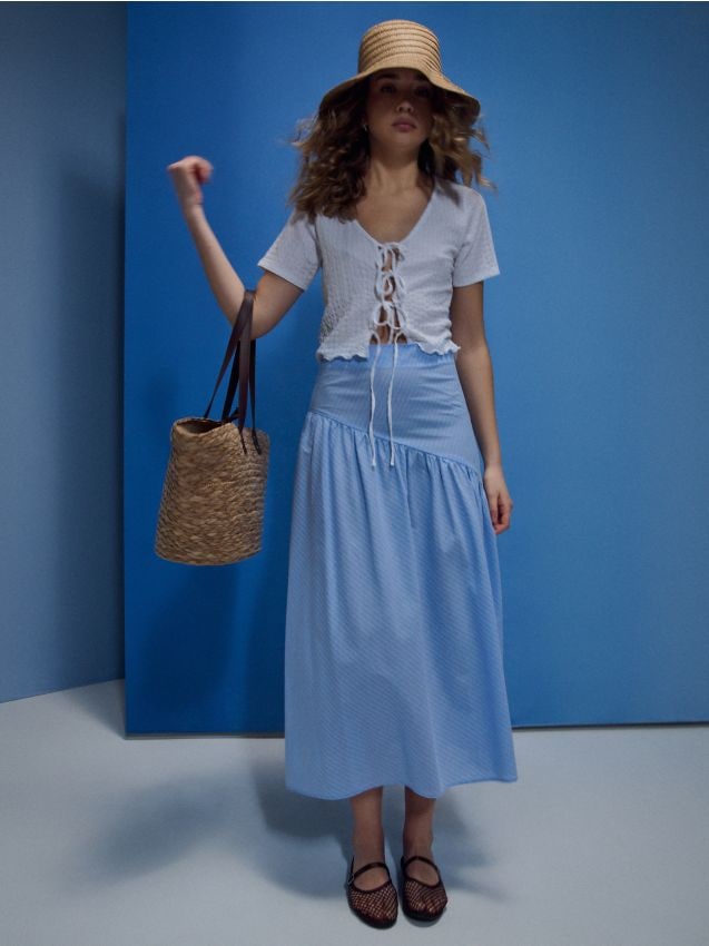 Sinsay - Spódnica midi z asymetryczną falbaną w paski - niebieski