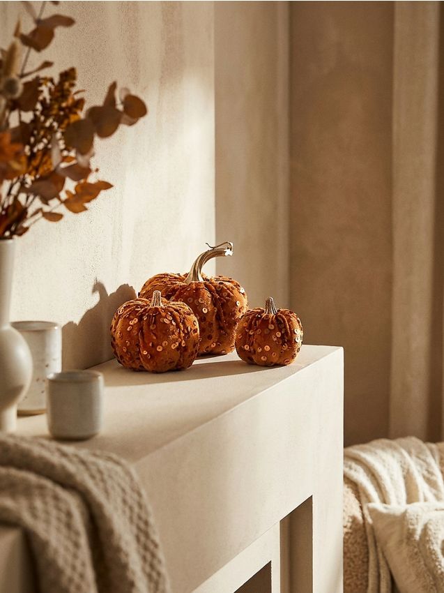 Sinsay - Set de decorațiuni de sine stătătoare – dovleci cu paiete și finisaj catifelat 3 pack - portocaliu