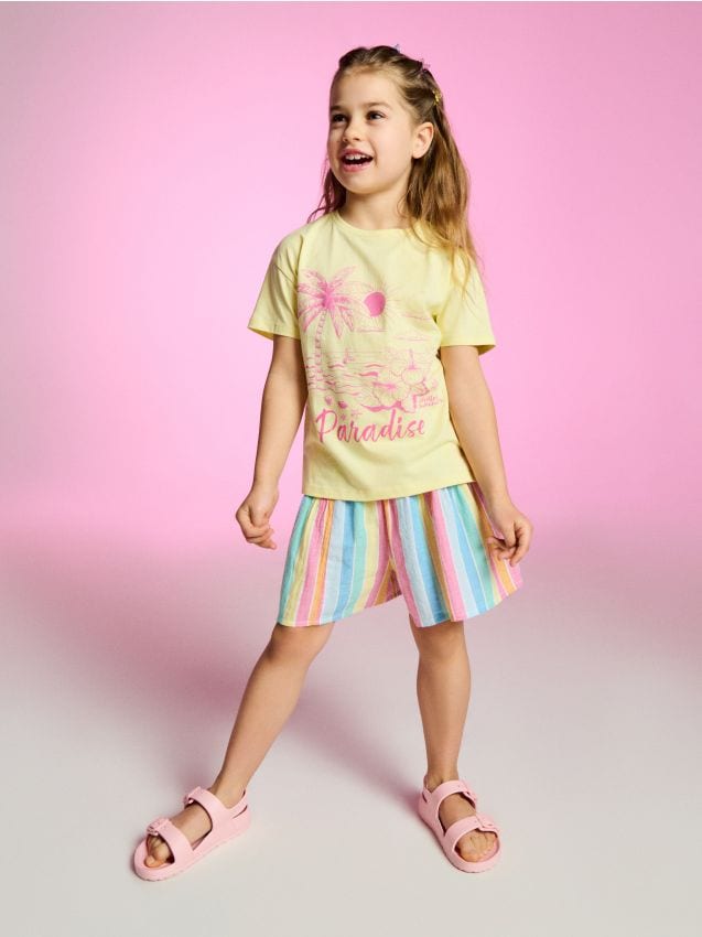 Sinsay - Sandale din spumă cu cataramă reglabilă - roz-piersică