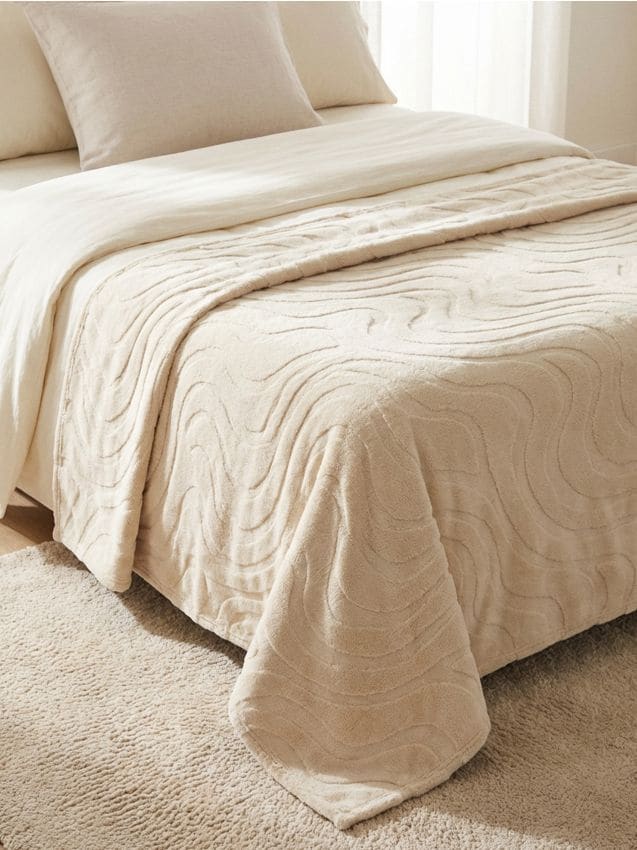 Sinsay - Pătură cu model în relief - nude