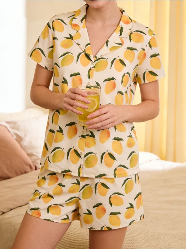 Sinsay - Pijama din două piese cu motiv lămâi - galben-deschis