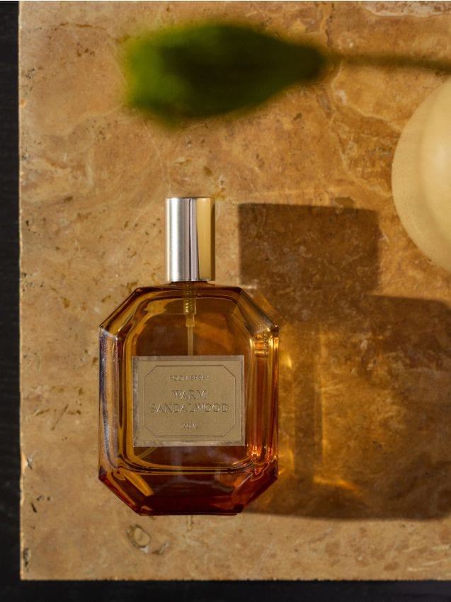Sinsay - Odorizant de cameră spray Sandalwood & Honey - bej