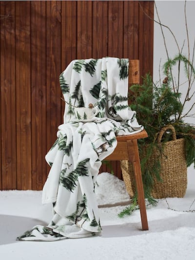 Koc z motywem zimowym