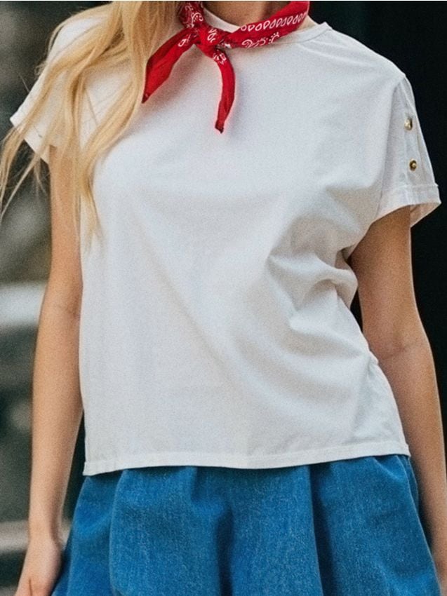 Sinsay - Bluză cu nasturi decorativi - crem