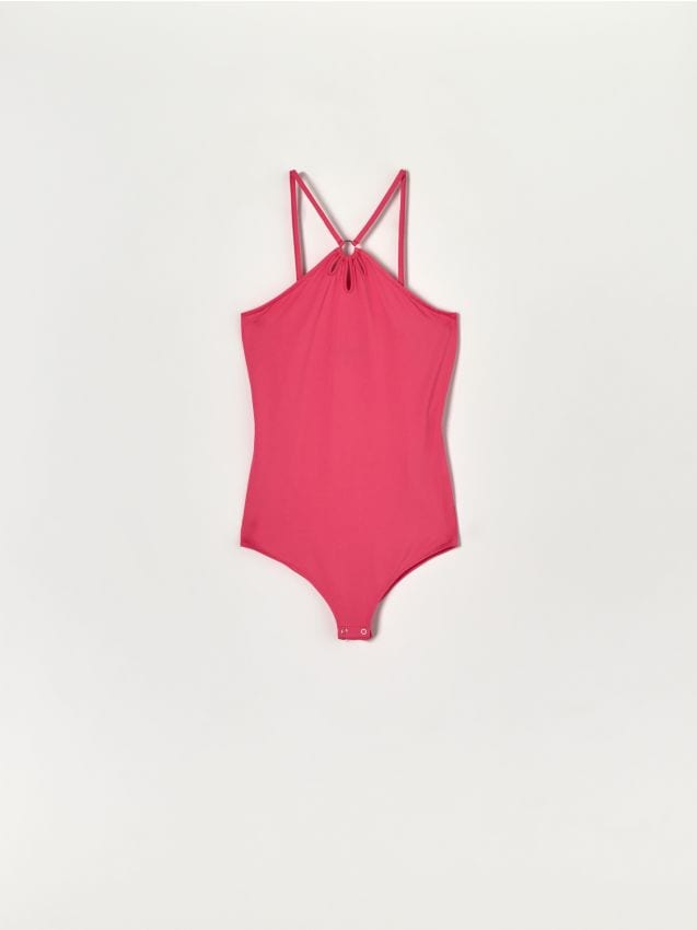 Sinsay - Body na ramiączkach z marszczeniem i ozdobnym kółkiem - różowy