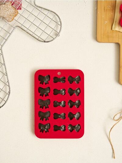 Φόρμα σοκολάτας με σχέδιο φιόγκους