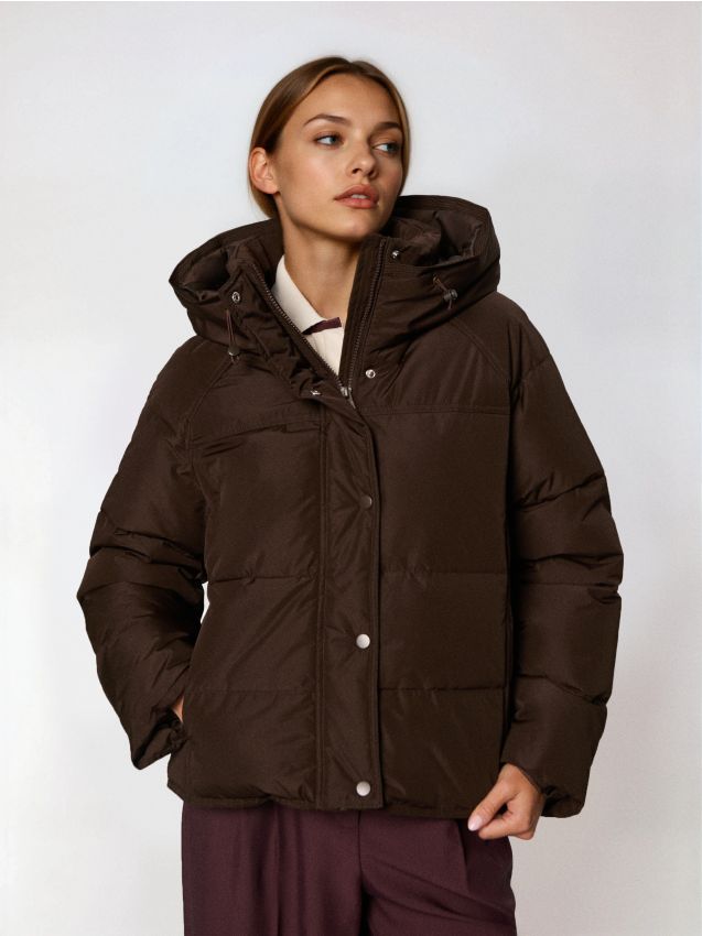 Sinsay - Prešívaná puffer bunda s kapucňou - tmavohnedá