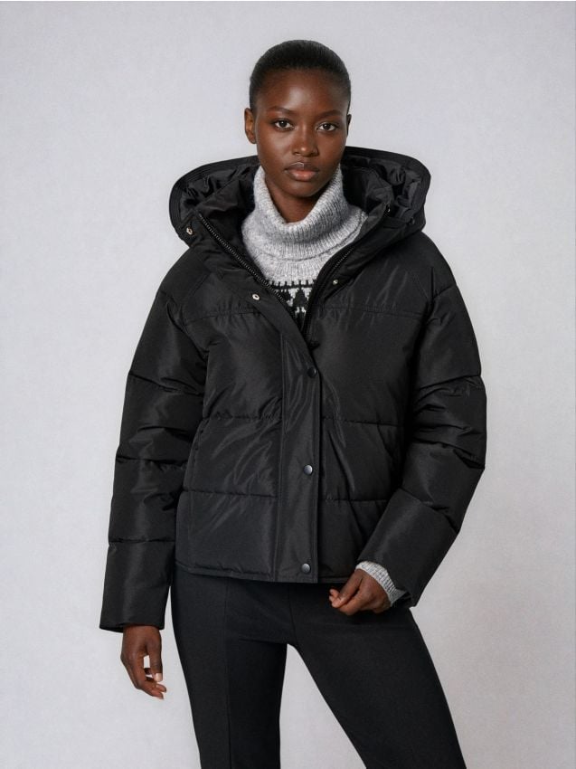 Sinsay - Prešívaná puffer bunda s kapucňou - čierna