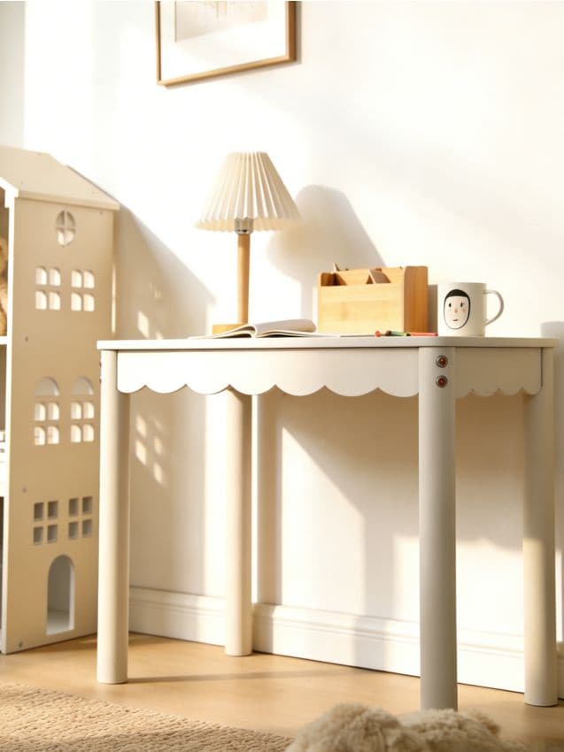 Sinsay - Măsuță cu finisaj ondulat - nude