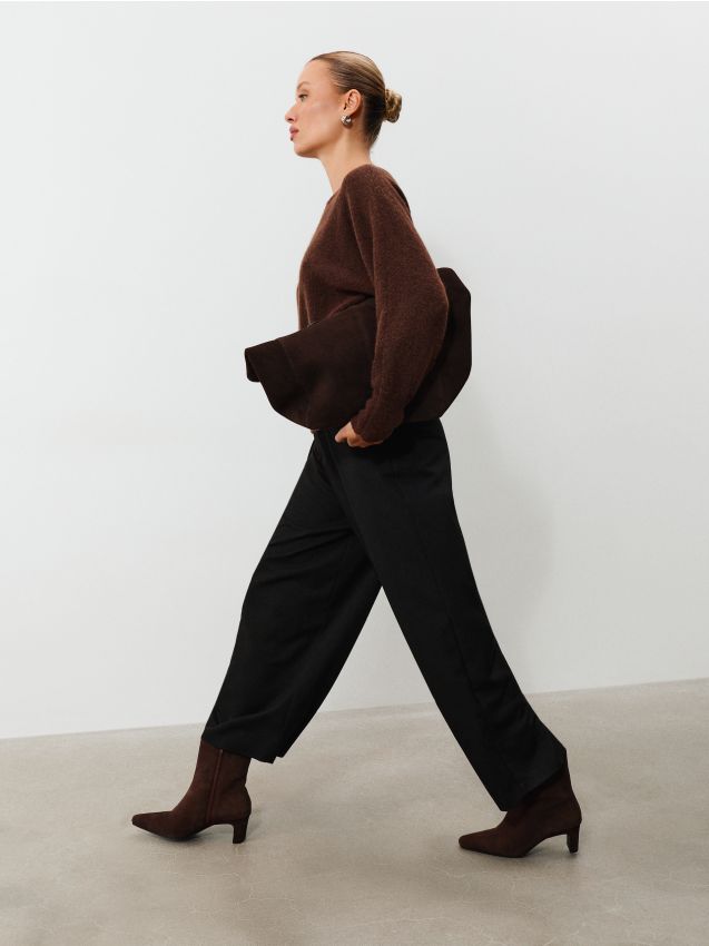 Sinsay - Pantaloni wide leg cu pense și amestec de vâscoză - negru