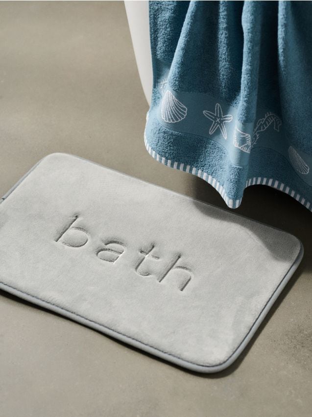 Dywanik łazienkowy z napisem Bath - SINSAY