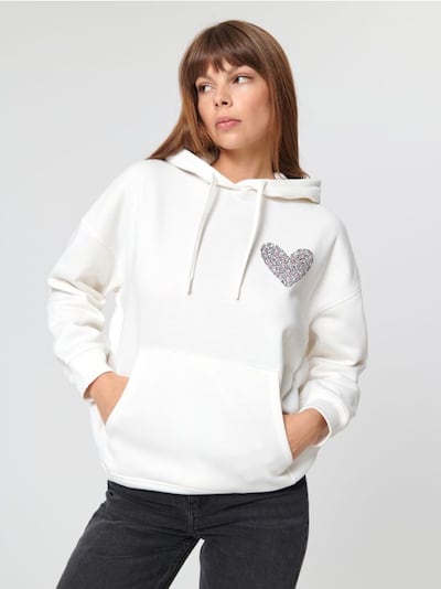 Sweatshirt with pouch pocket