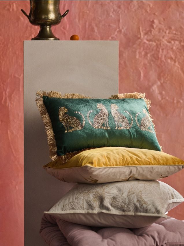 Sinsay - Pernă decorativă cu imprimeu de gheparzi - verde