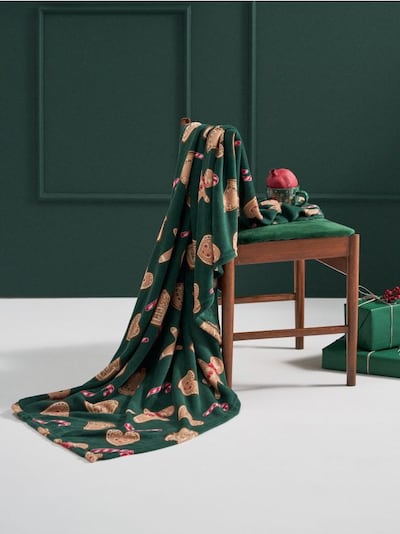 Koc z motywem świątecznym w pierniczki