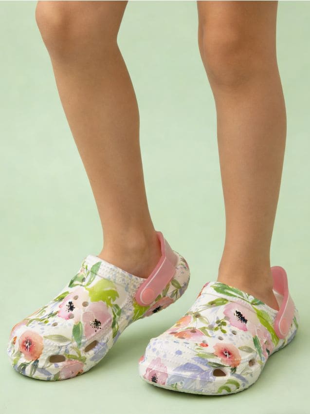 Sinsay - Saboti cu model floral - alb