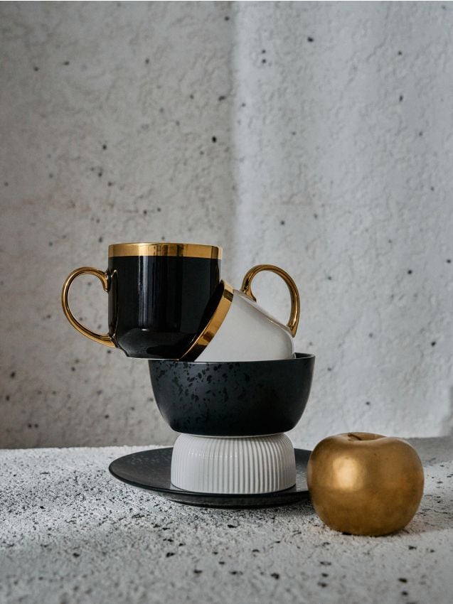 Sinsay - Hrnček so zlatým uškom - čierna