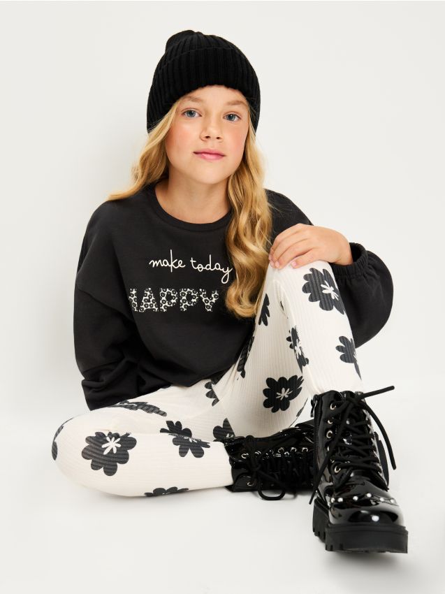 Sinsay - Lakované členkové topánky - čierna