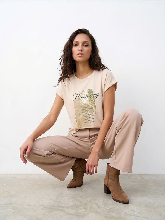 Sinsay - Tricou cu amestec de vâscoză și imprimeu - nude