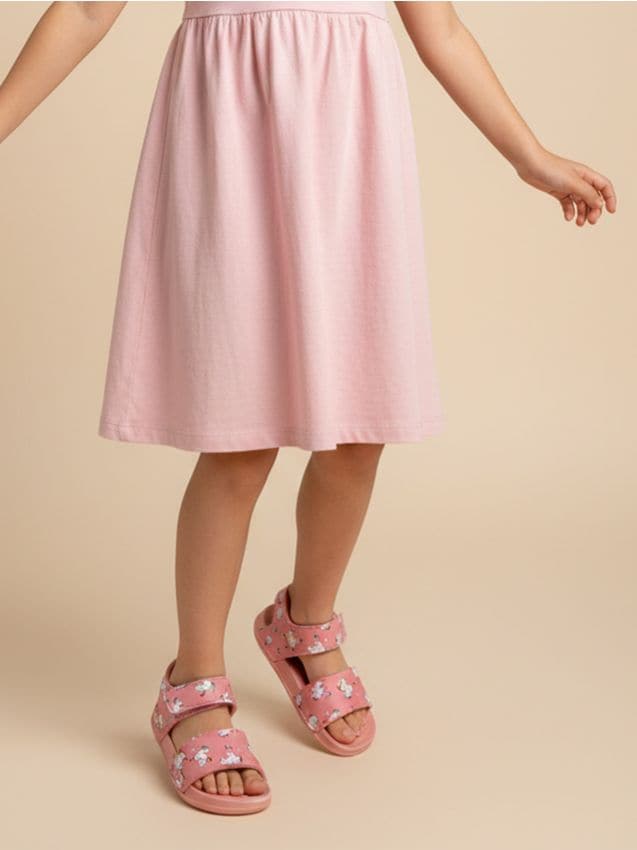 Sinsay - Sandale cu motiv de unicorni - roz-pudră