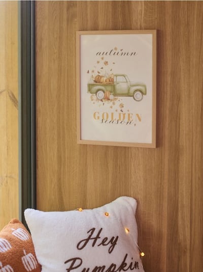 Cornice con grafica