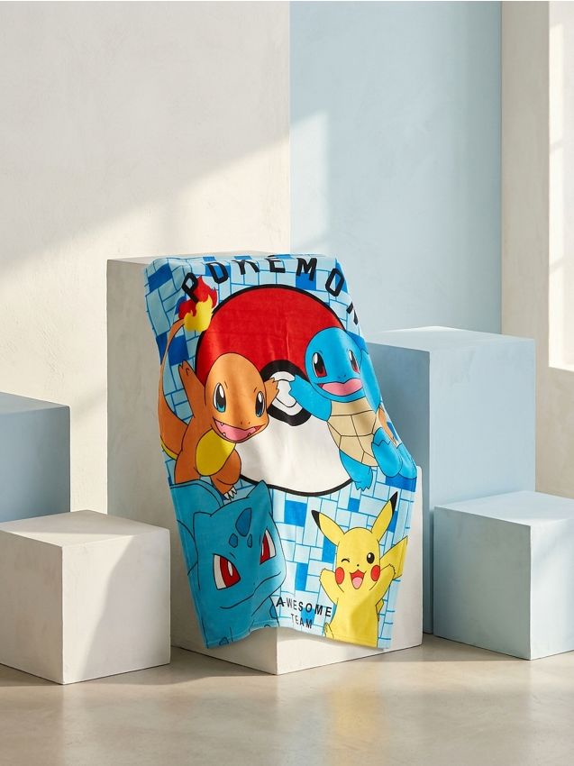 Sinsay - Pătură Pokemon - multicolor