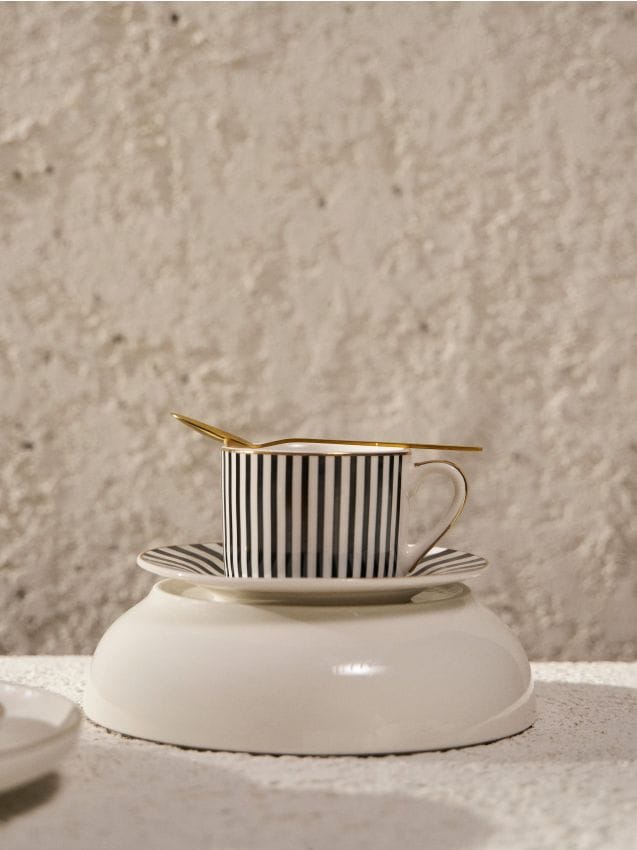 Sinsay - Šálka - čierna