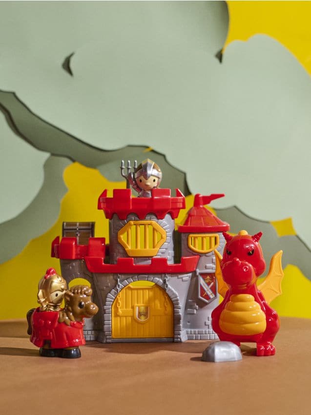 Castel cu un dragon și un cavaler - SINSAY