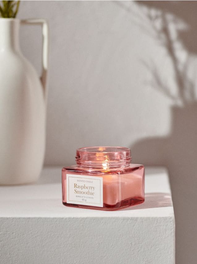 Sinsay - Lumânare parfumată Raspberry Smoothie - roz-pastel