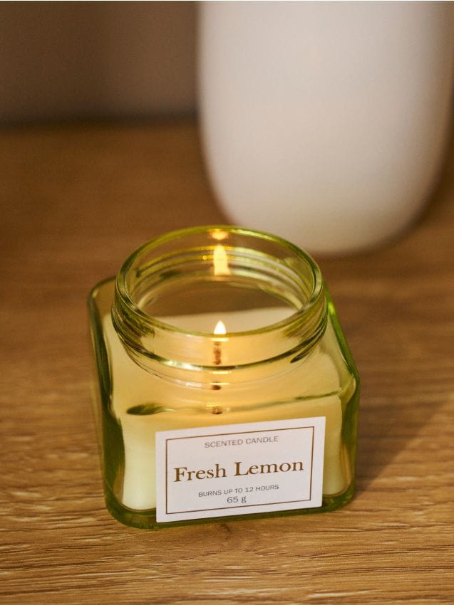 Ароматизирана свещ Fresh Lemon - SINSAY