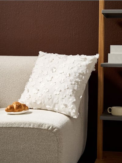 Διακοσμητικό μαξιλάρι με λουλούδια