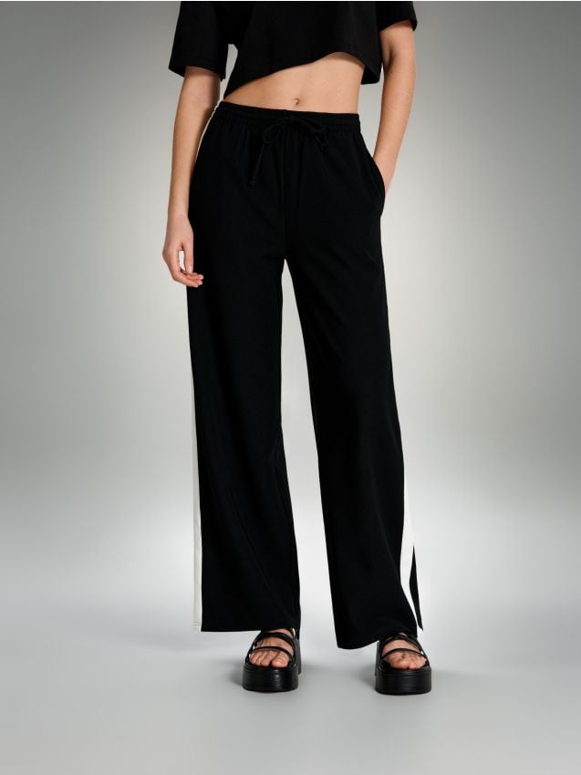 Spodnie Kolor czarny - SINSAY - 442AL-99X