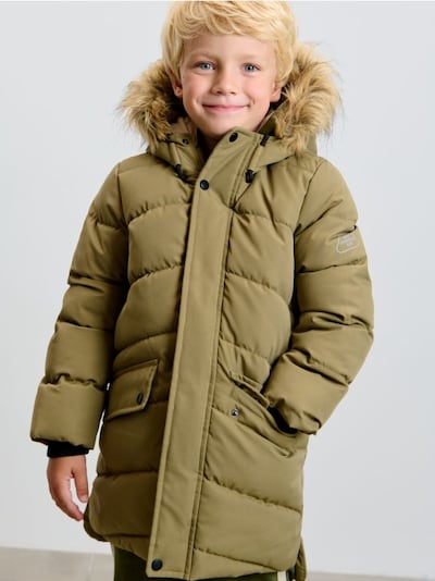 Gefütterte Jacke mit Kapuze