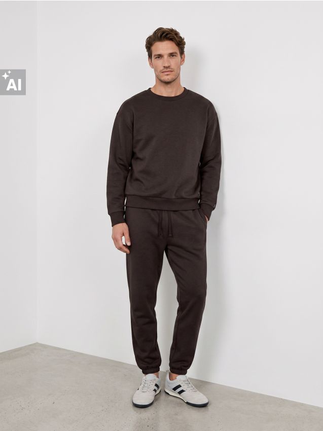 Sinsay - Bluză crewneck comfort fit cu amestec de bumbac - cacao-cu-lapte