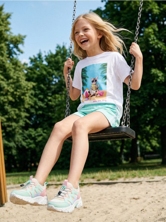 Sinsay - Pantaloni scurți din frotir - verde-mentă