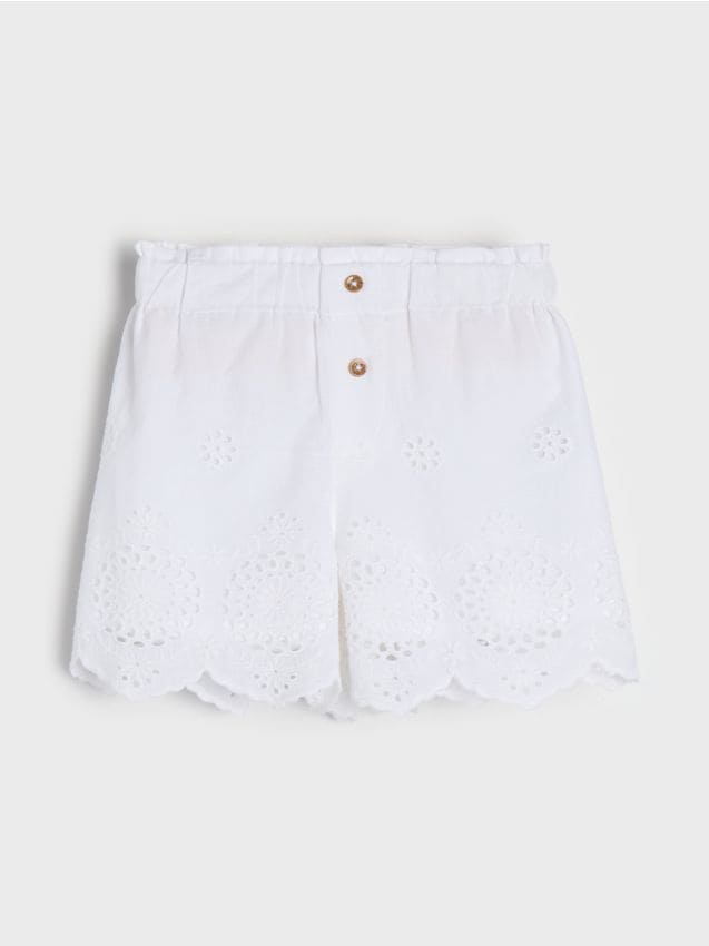 Sinsay - Szorty ażurowe z ozdobnymi guzikami - biały