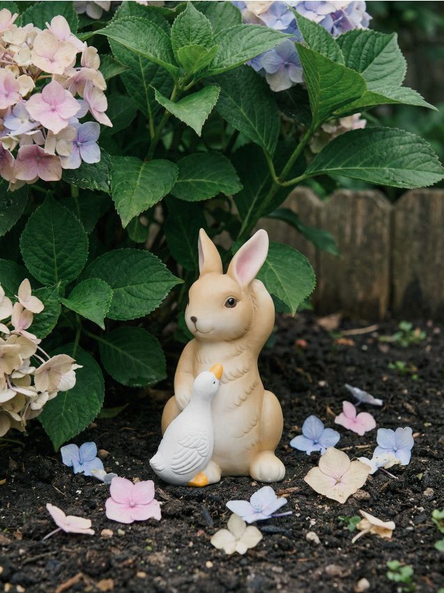 Sinsay - Decorațiune de grădină în formă de iepure cu gâscă - bej