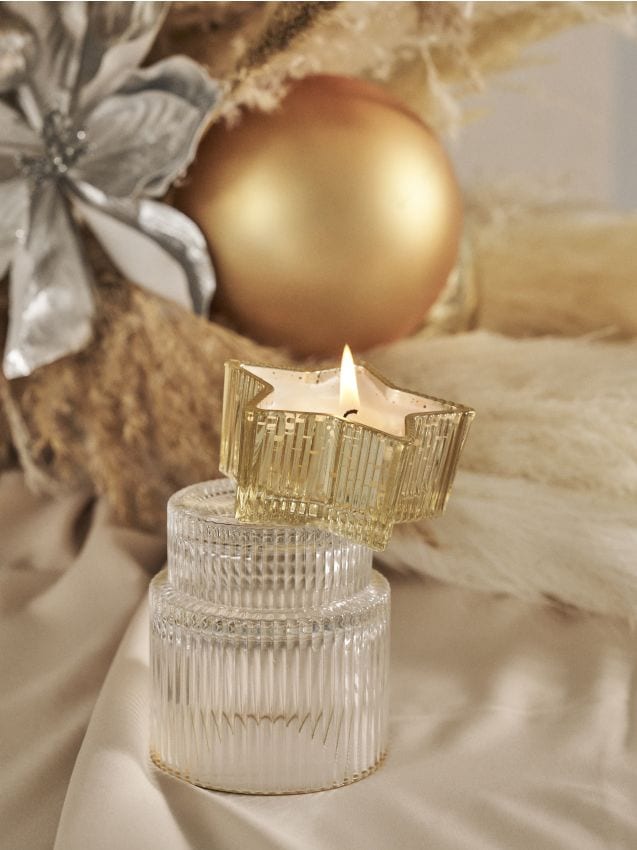 Sinsay - Vonná sviečka Christmas Pudding - zlatá