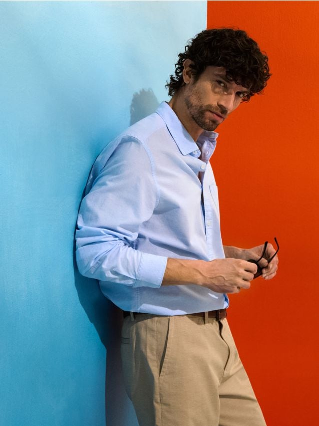 Sinsay - Bawełniana koszula z długim rękawem i kieszenią piersiową - błękitny