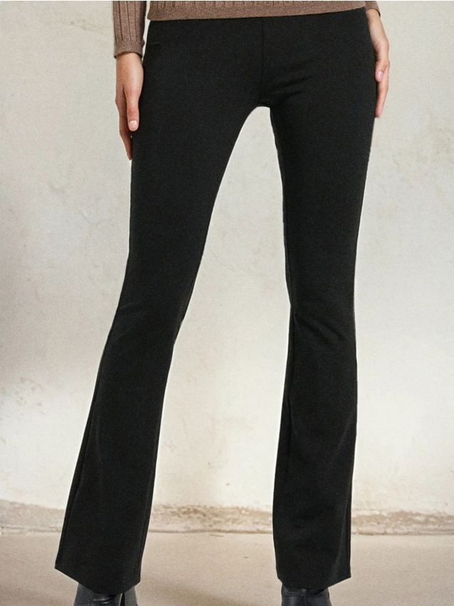 Sinsay - Flare nohavice - čierna