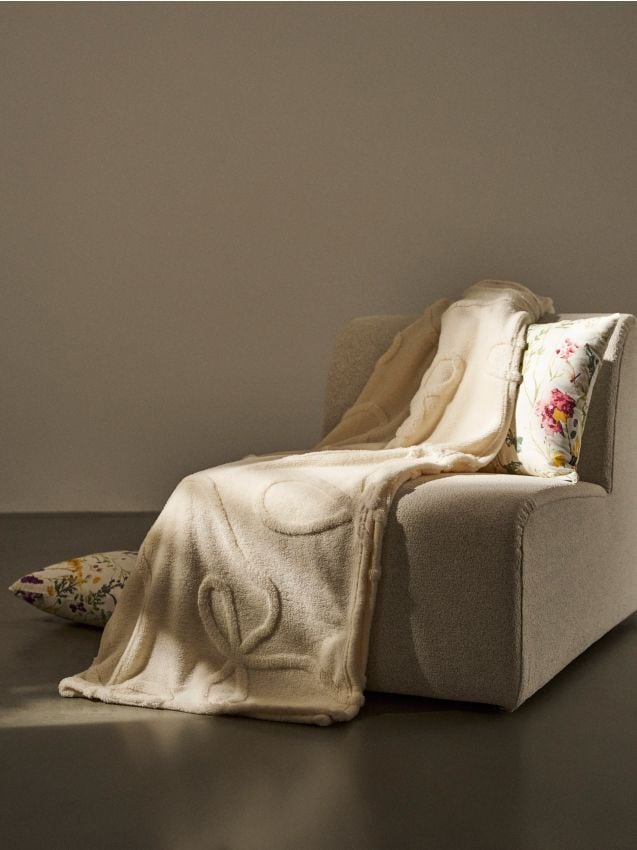 Sinsay - Pătură cu model în relief - crem