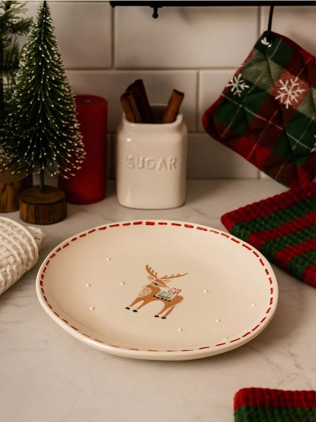 Sinsay - Vianočný tanier s motívom soba - béžová