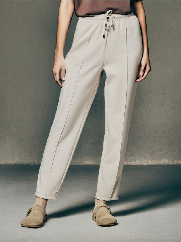 Pantalone sa šavom na preponi - SINSAY