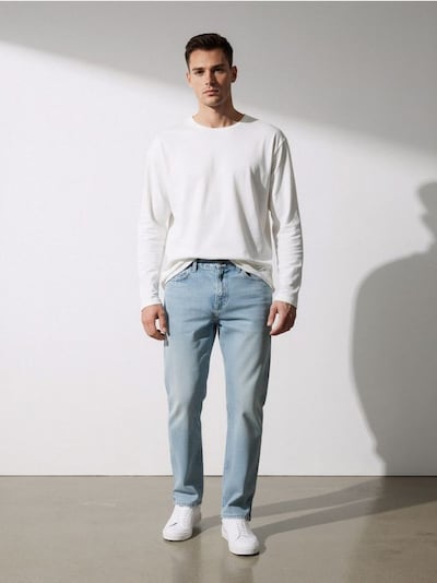 Kavbojke o ohlapnem kroju