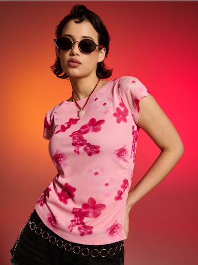 Tricou cu motiv floral