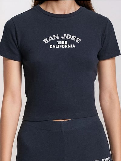 Μπλούζα με σλόγκαν