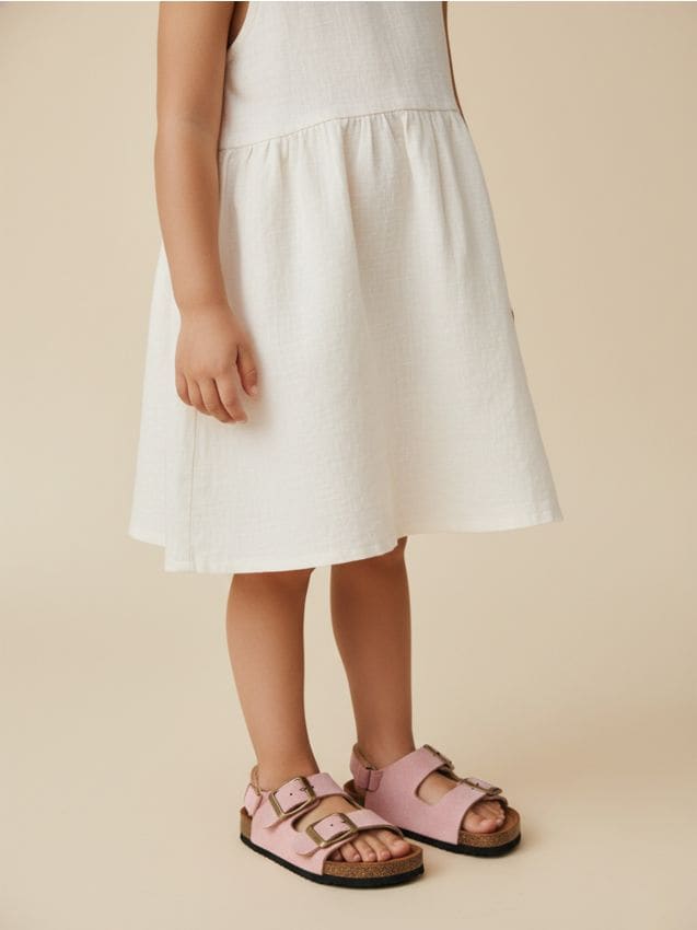 Sinsay - Sandale cu toc înalt și catarame - roz