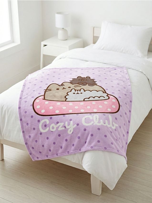 Sinsay - Pătură Pusheen the Cat - lavand