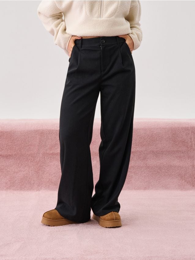 Sinsay - Pantaloni wide-leg cu pliuri - negru