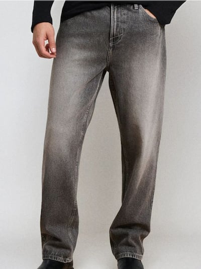 Lõdva lõikega teksapüksid